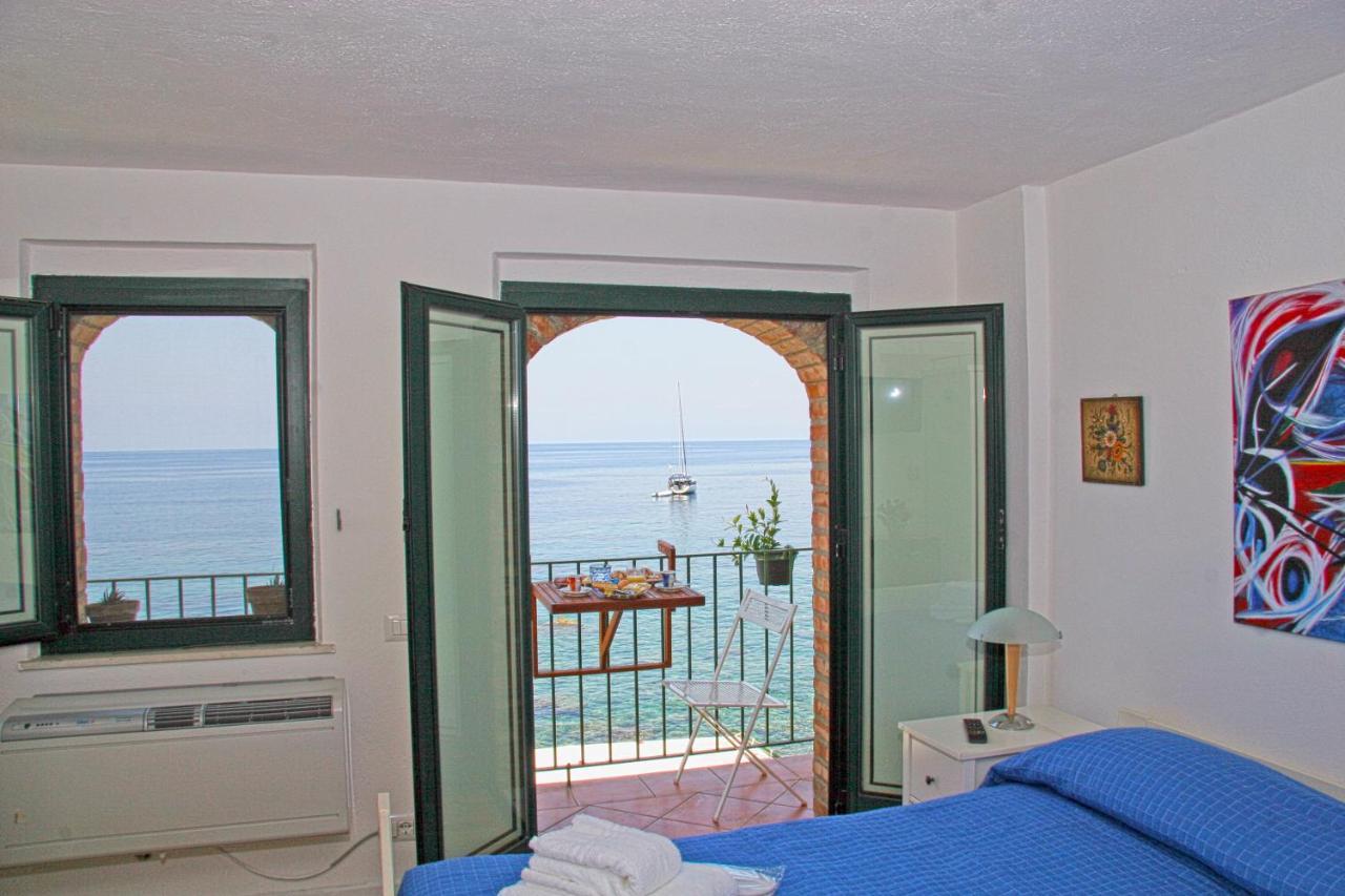 Bed and Breakfast Bb Il Generale Шилла Екстер'єр фото